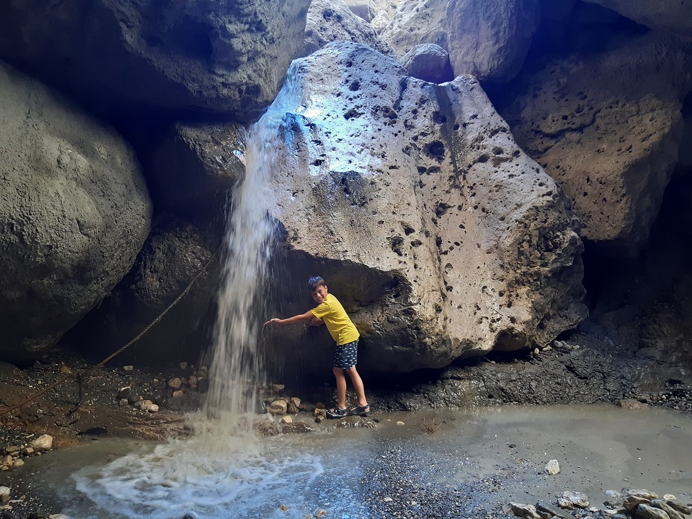 Водопад в Карадахской теснине