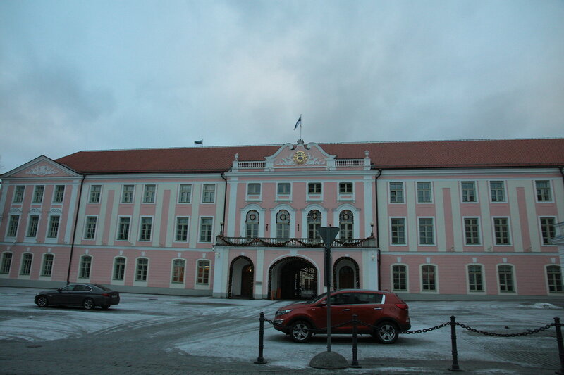Замок Тоомпеа - здание парламента Эстонии