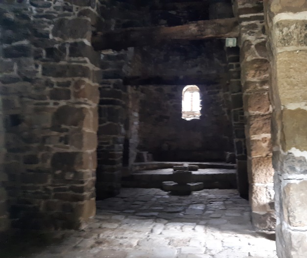 Внутри храмового комплекса