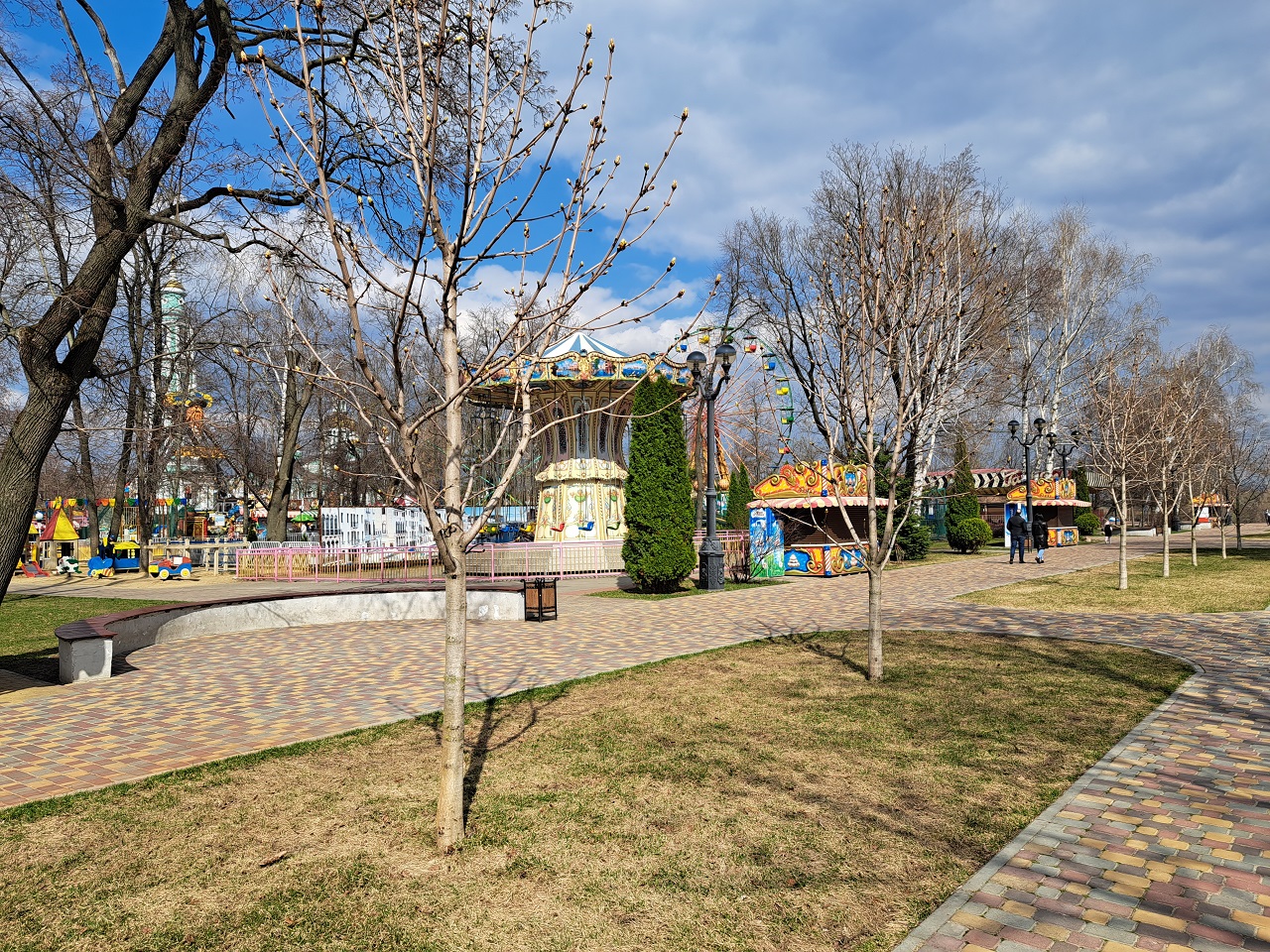 Парк аттракционов в Тамбове